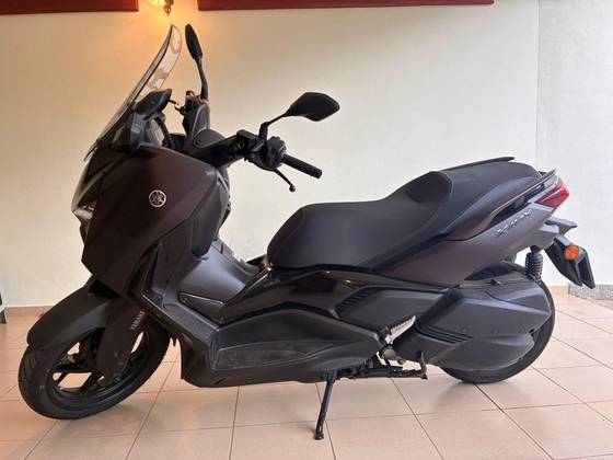 YAMAHA XMAX 300 CONNECTED ABS YAMAHA XMAX 300 CONNECTED ABS